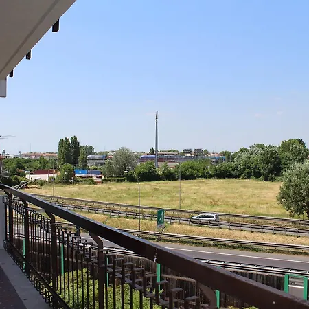 Гостевой дом Venice H.s.garden